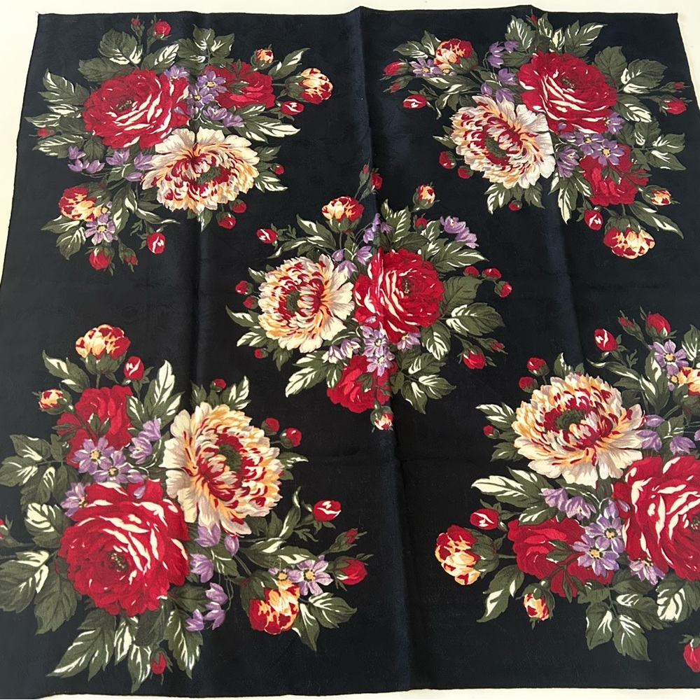 100% Wool Signed Echo Flowered Scarf - image 4